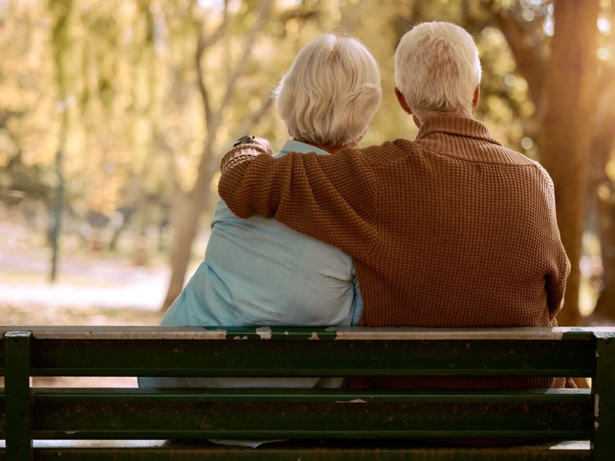 Love,,Hug,And,Old,Couple,In,A,Park,On,A